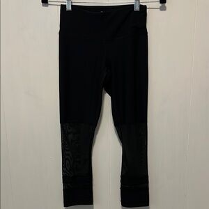 90 Degree By Reflex Black Cropped Leggings (see through knee down)